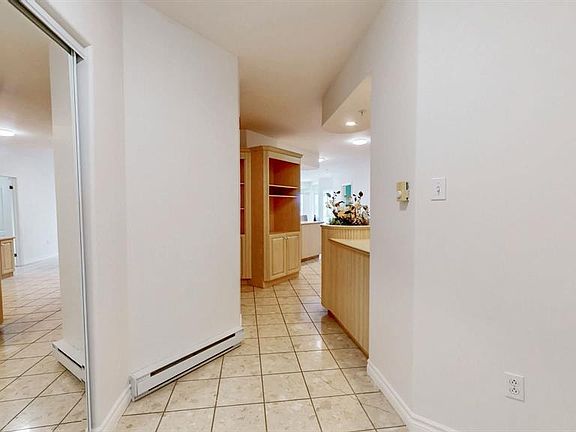 4th image of 386 Elizabeth Avenue UNIT 314