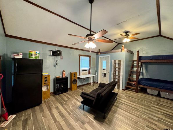 712 County Road 2305, Grapeland, TX 75844