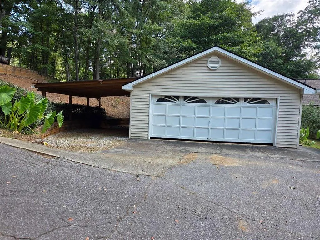 3 bed, 2.0 bath, $2,800 — Photo 3