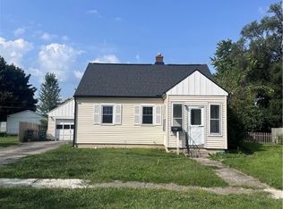 1114 Scott St, Troy, OH 45373