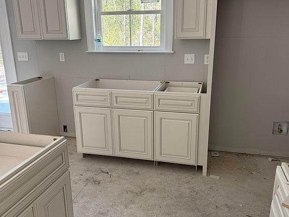 4th image of 86 Renegade Rd