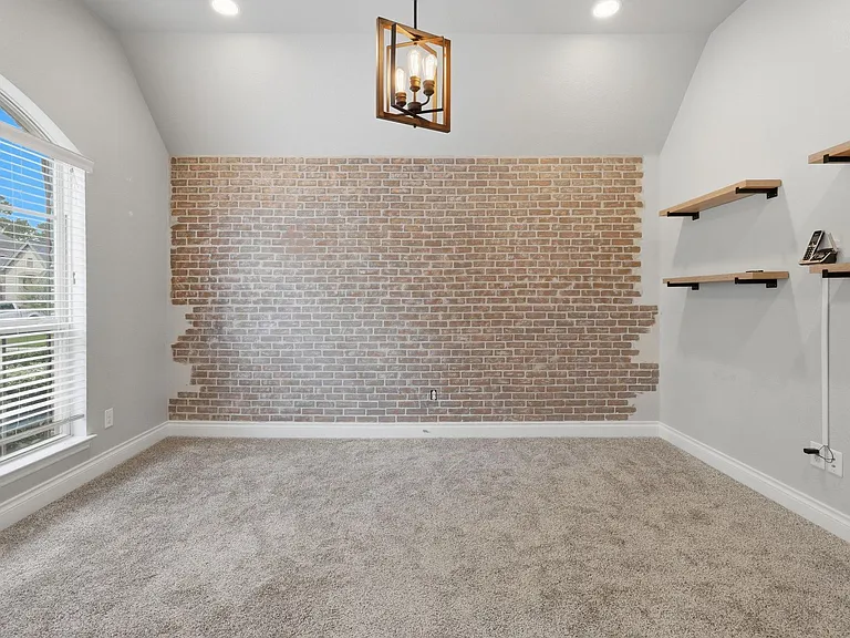 103 Boarsmen Ct — Photo 42