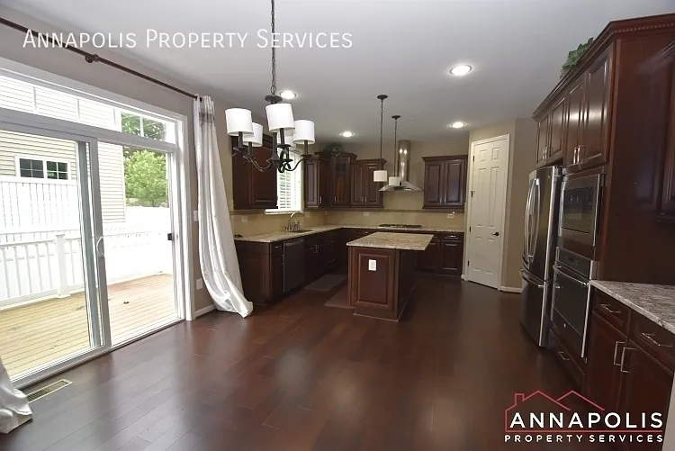402 Saint Martins Choice Ln — Photo 5