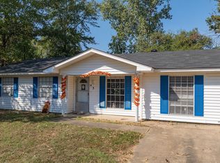 3 Space Dr, Texarkana, TX 75503