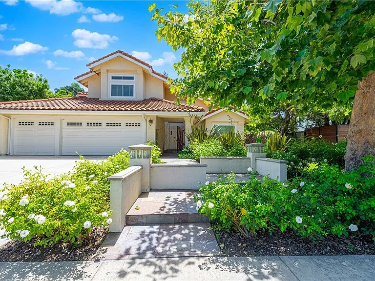 3514 Three Springs Dr — Photo 2