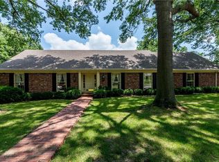 3309 Shady Bend Dr, Independence, MO 64052