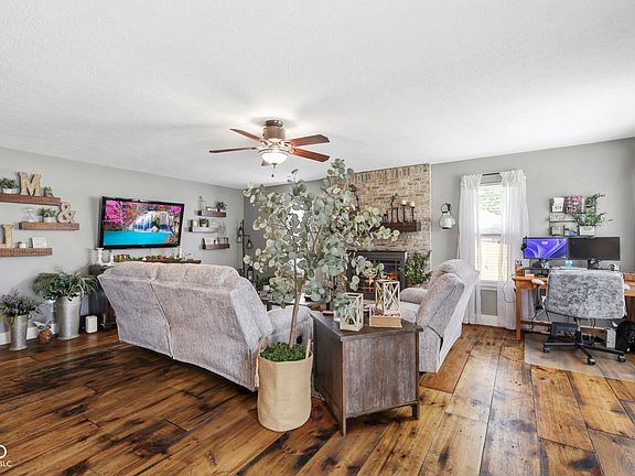 4th image of 1223 Stave Oak Ct