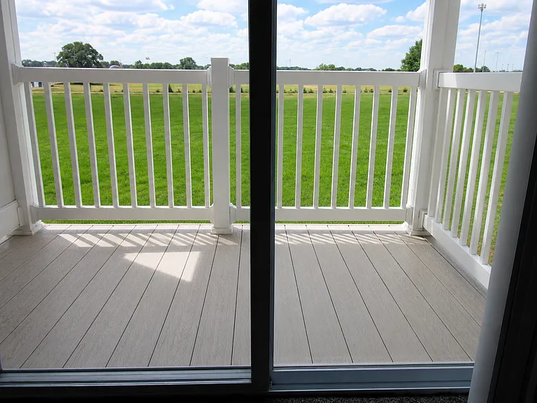 Dreamsville Apartments — Photo 13