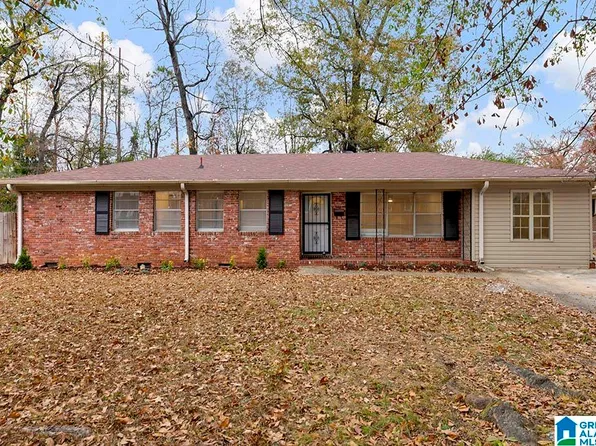 1208 Highland Dr, Fairfield, AL 35064
