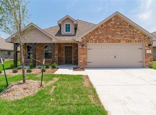 528 Hidden Spring Trl, Azle, TX 76020