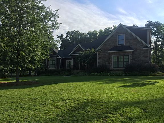 Stunning curb appeal