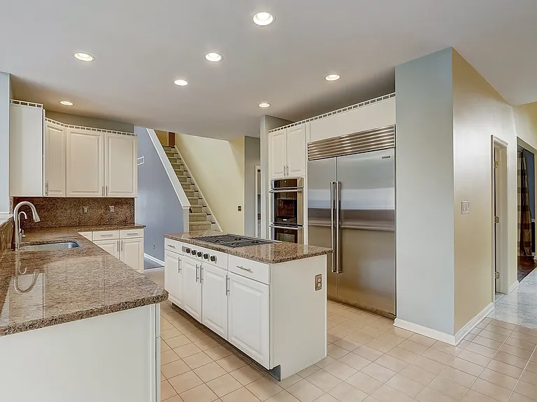 19 Cheyenne Dr — Photo 7