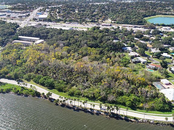 5th image of 620 Dixon Blvd