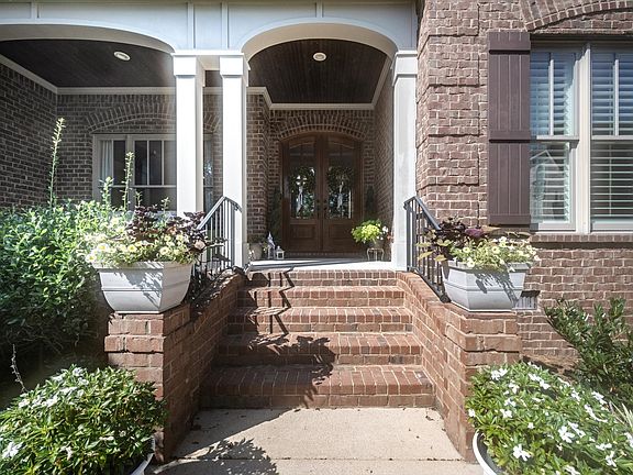 4th image of 1017 Rosebud Ct