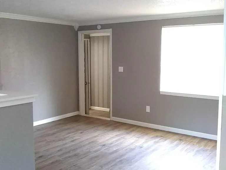 1841 Cherry Ln — Photo 16