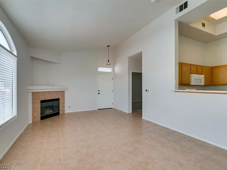 700 Carnegie St #421 — Photo 9