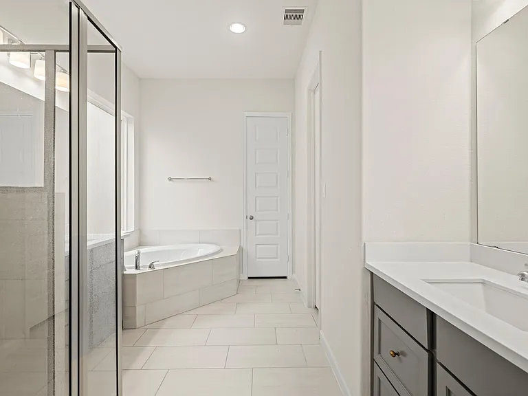 142 Amaranth Way — Photo 18