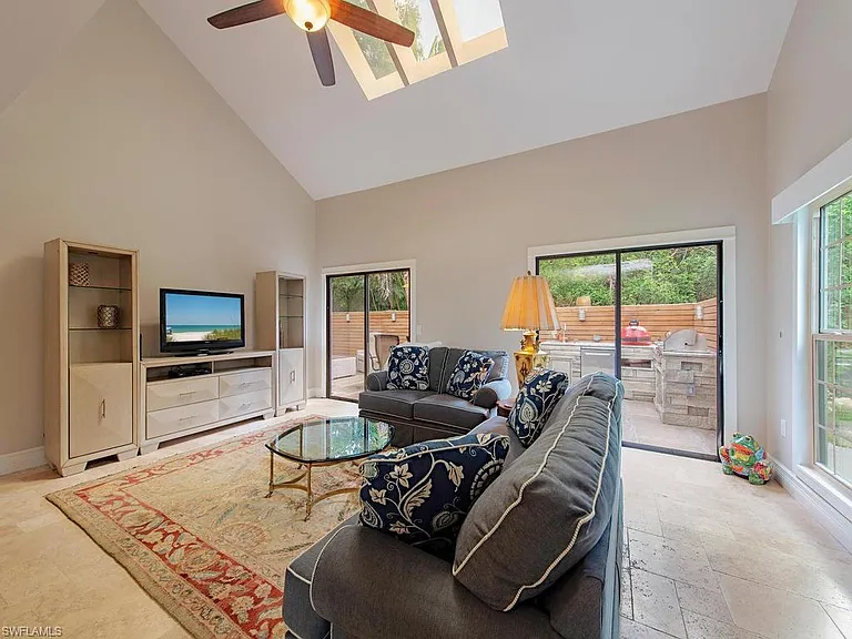 840 Meadowland Dr #H — Photo 5