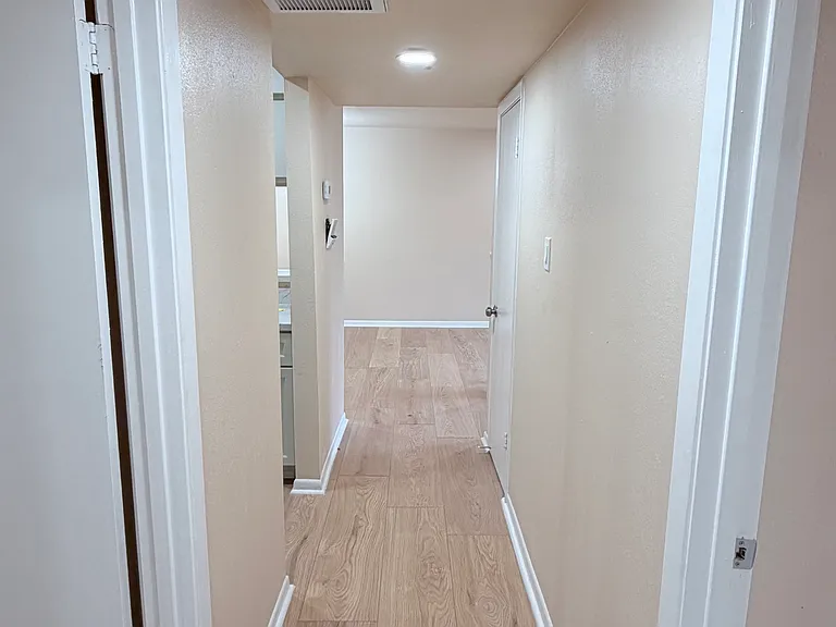 8435 Hearth Dr — Photo 10