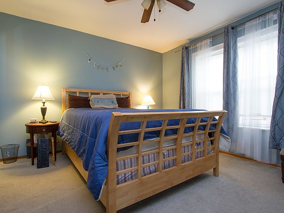 4th image of 2304 W Granville Ave APT 2