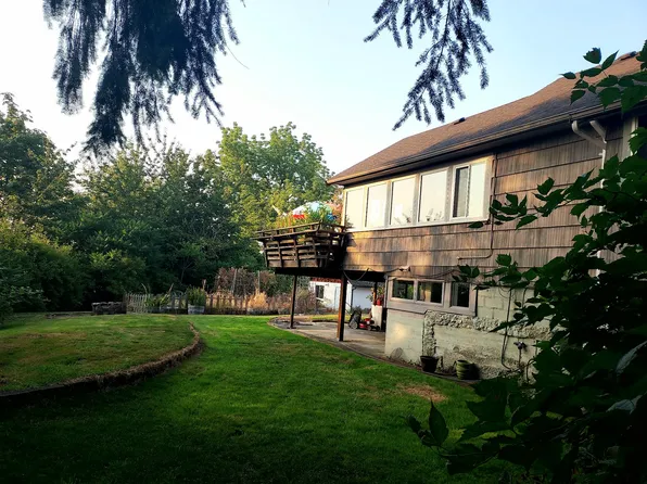 816 3rd St, Mukilteo, WA 98275