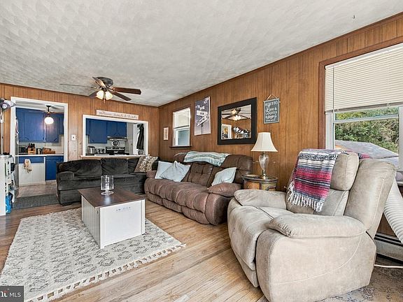 5th image of 128 W Gay St