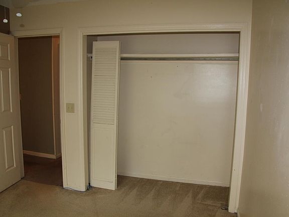 5th image of 7 A & University Pl