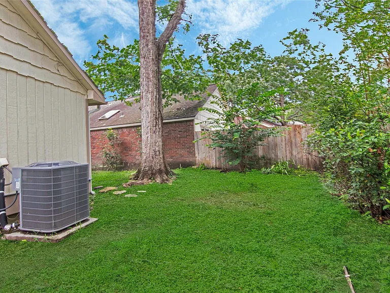3435 Beech Point Dr — Photo 26