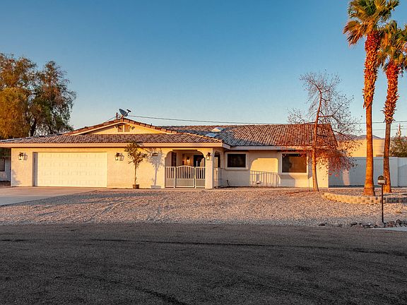 2nd image of 2390 Wren Ln