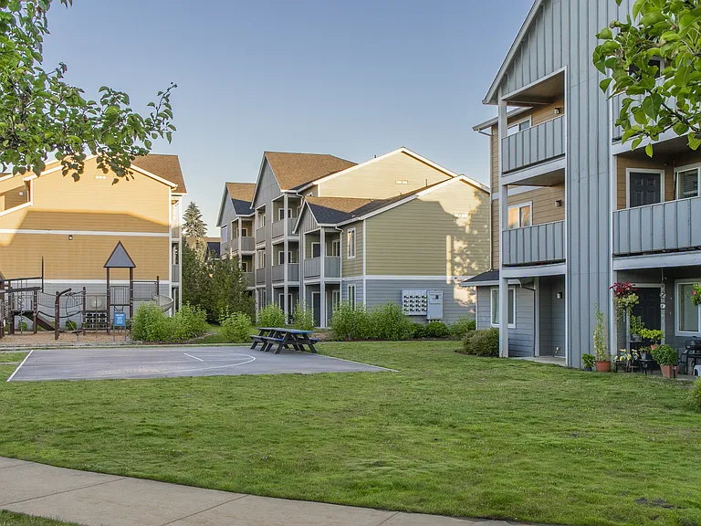 Rock Creek Commons — Photo 9