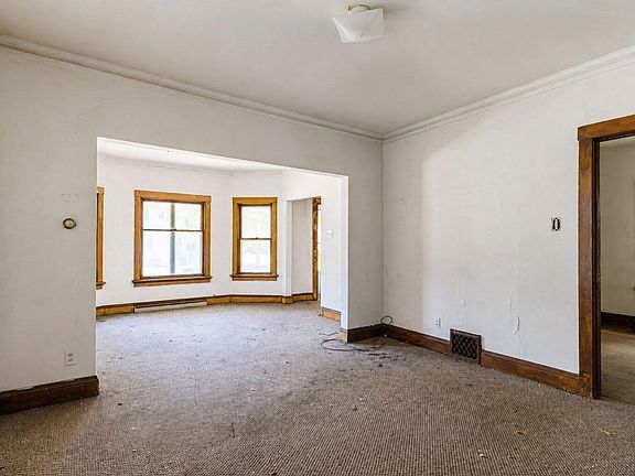 4th image of 2416 N 39th STREET #2418
