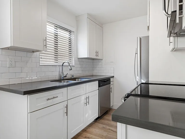 Anza 20700, LLC — Photo 17