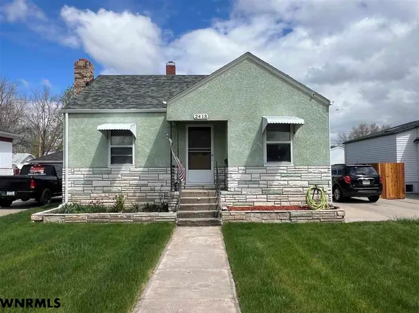 2413 Avenue C, Scottsbluff, NE 69361