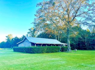 1289 Vickery Ln, Lucedale, MS 39452