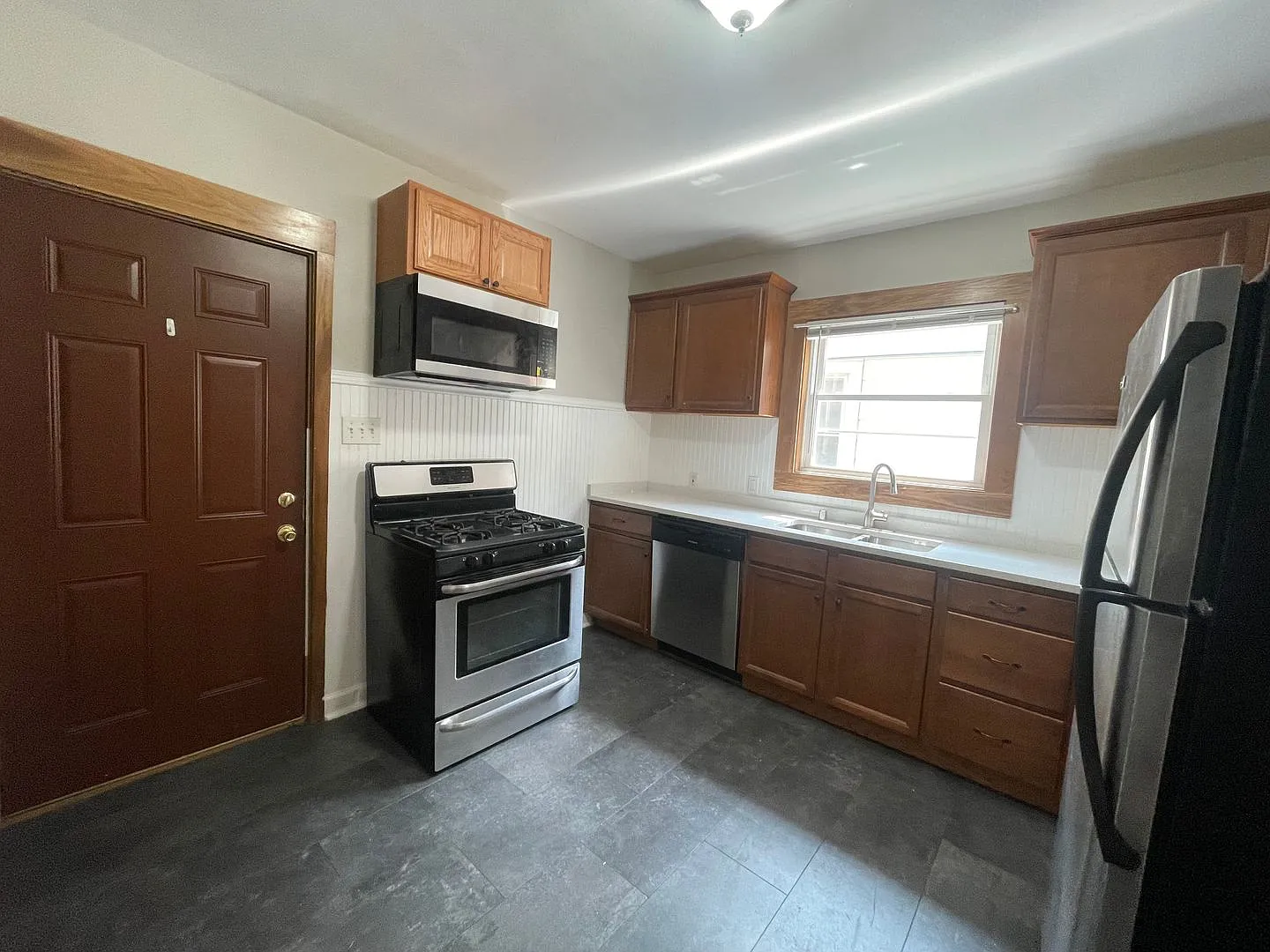 Charming 3-Bedroom in the Heart of Riverwest — Photo 4