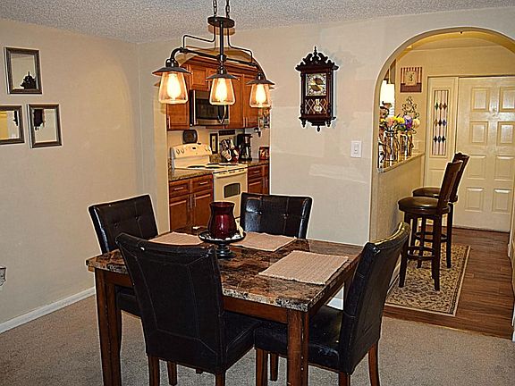 4th image of 2107 Hidden Grove Ln APT 35A