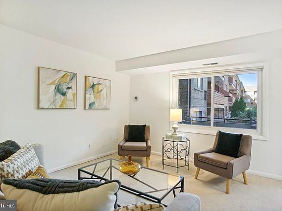 5th image of 6441 Richmond Hwy APT 201