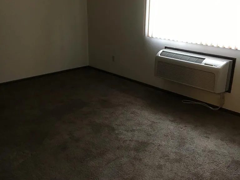 235 Lake Ave NW #12 — Photo 3