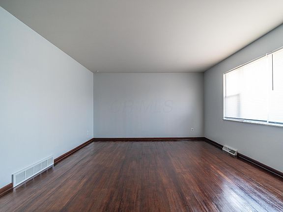 2nd image of 1650 Penworth Dr