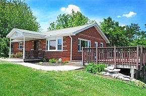 1st image of 225 Quarry Dr