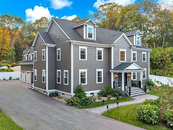 2nd image of 125 Union St