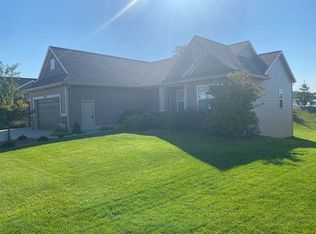 5741 Cory Dr, Hudsonville, MI 49426