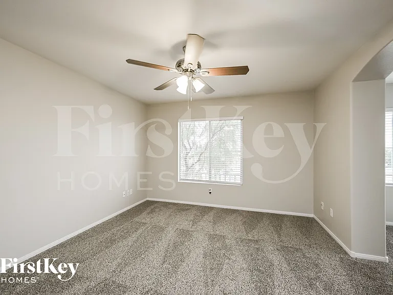 6221 W Levi Ave — Photo 7