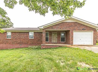 2018 Cravens Ln, Poplar Bluff, MO 63901