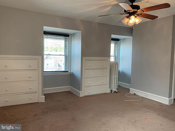 2nd image of 1506 W 14th St APT 3