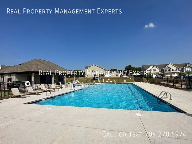 13123 Cottage Crest Ln — Photo 23