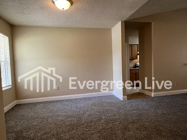 110 Willow Gardens Ct — Photo 4