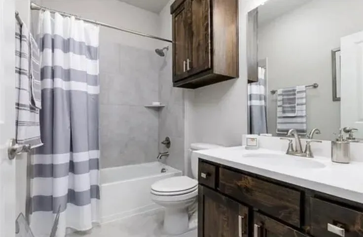 1321 Pebblebrook Ln — Photo 8