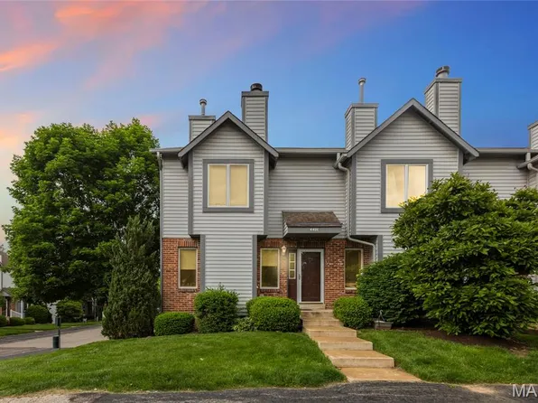 4401 Sherman Park Dr, Saint Charles, MO 63303