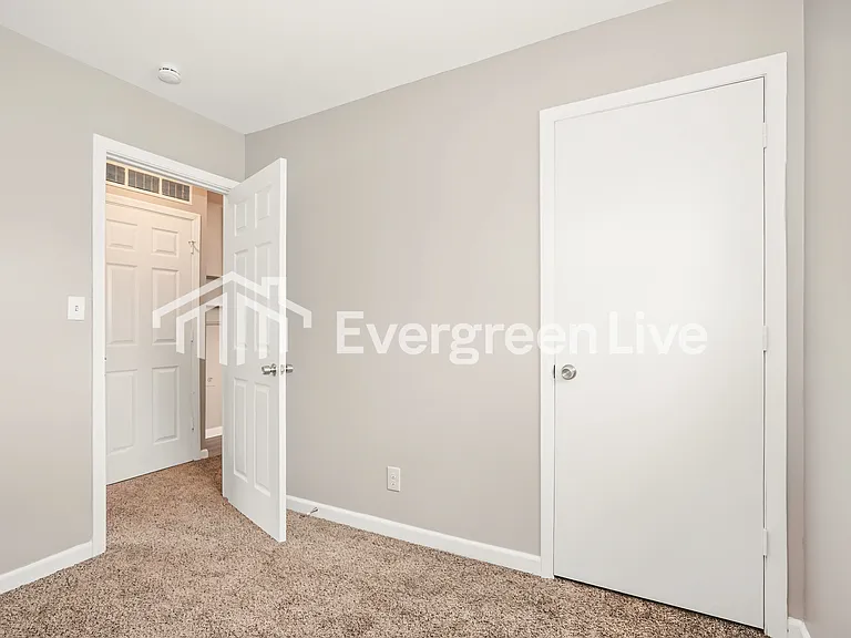 3685 Shoreline Dr — Photo 11